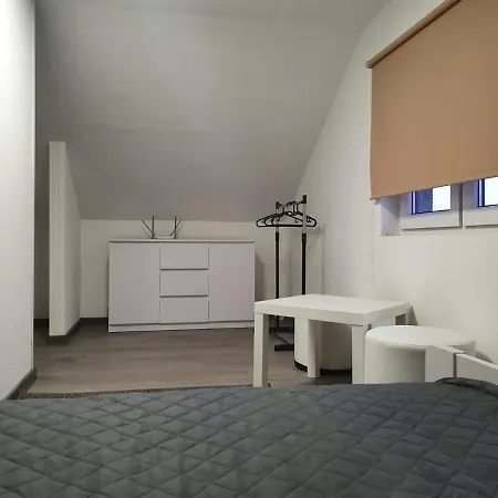 Zakatek W Zaciszu أوستكا