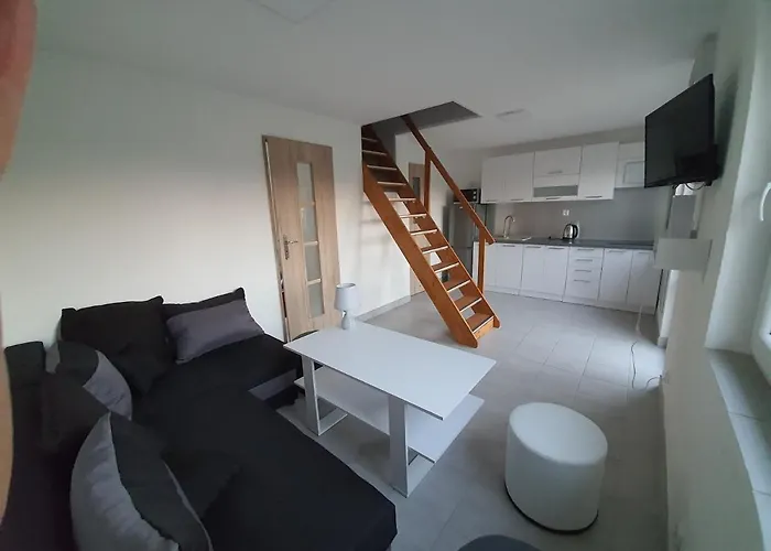 Nyaraló Zakatek W Zaciszu